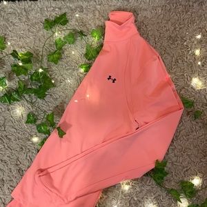 ✨NWOT✨ UNDER ARMOUR Pull Over